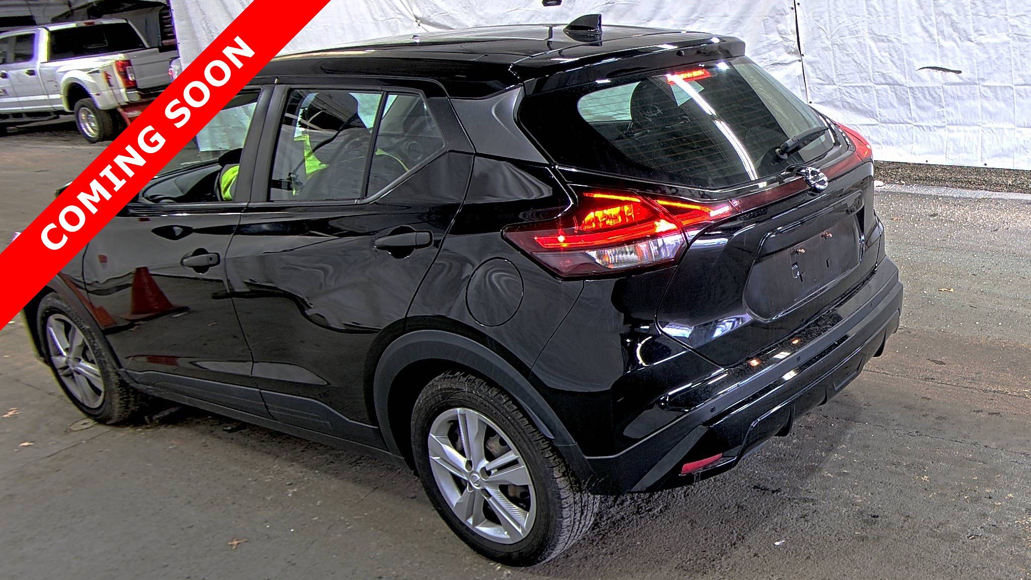 Used 2021 Nissan Kicks S image 5