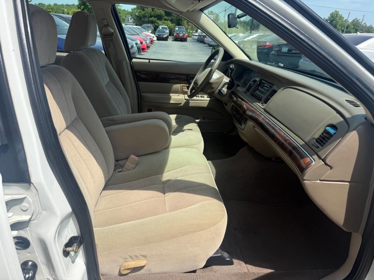 Used 2004 Mercury Grand Marquis GS image 13