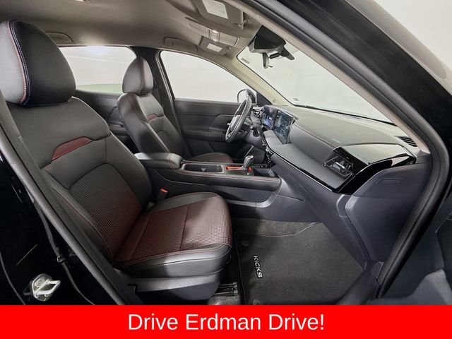 Used 2025 Nissan Kicks SR AWD/4WD image 25