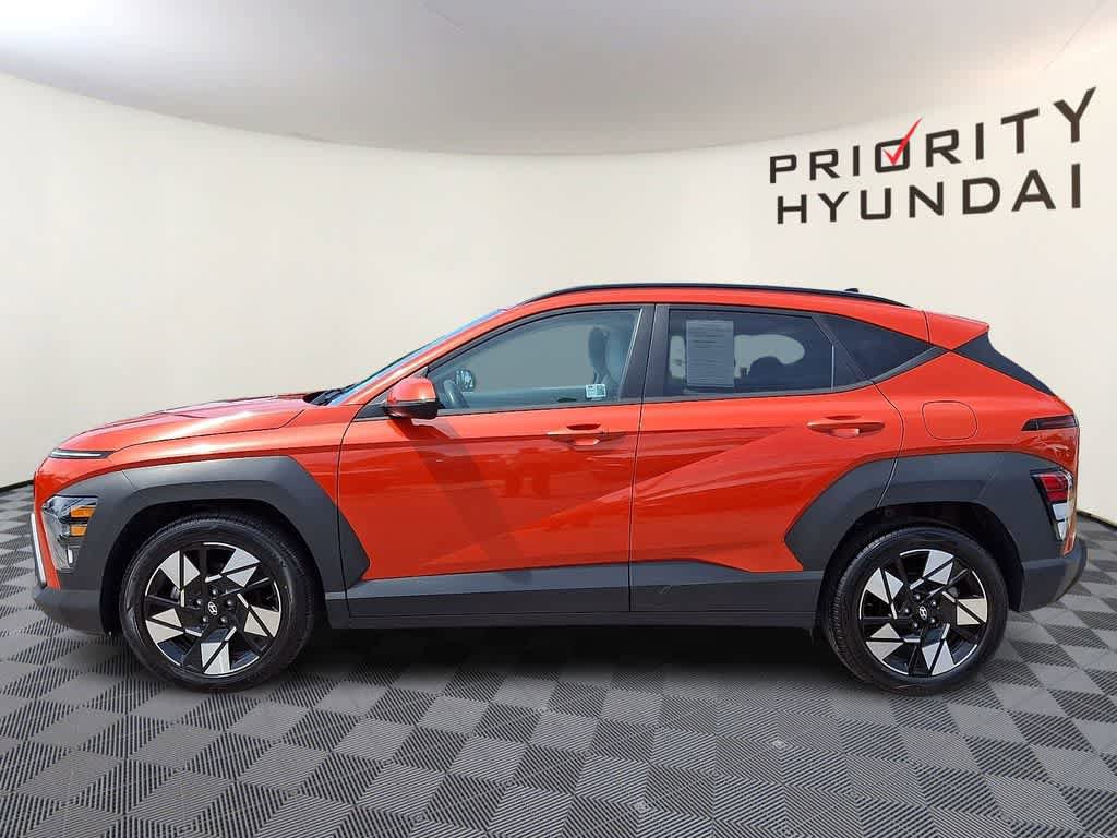 Used 2024 Hyundai Kona SEL FWD image 7