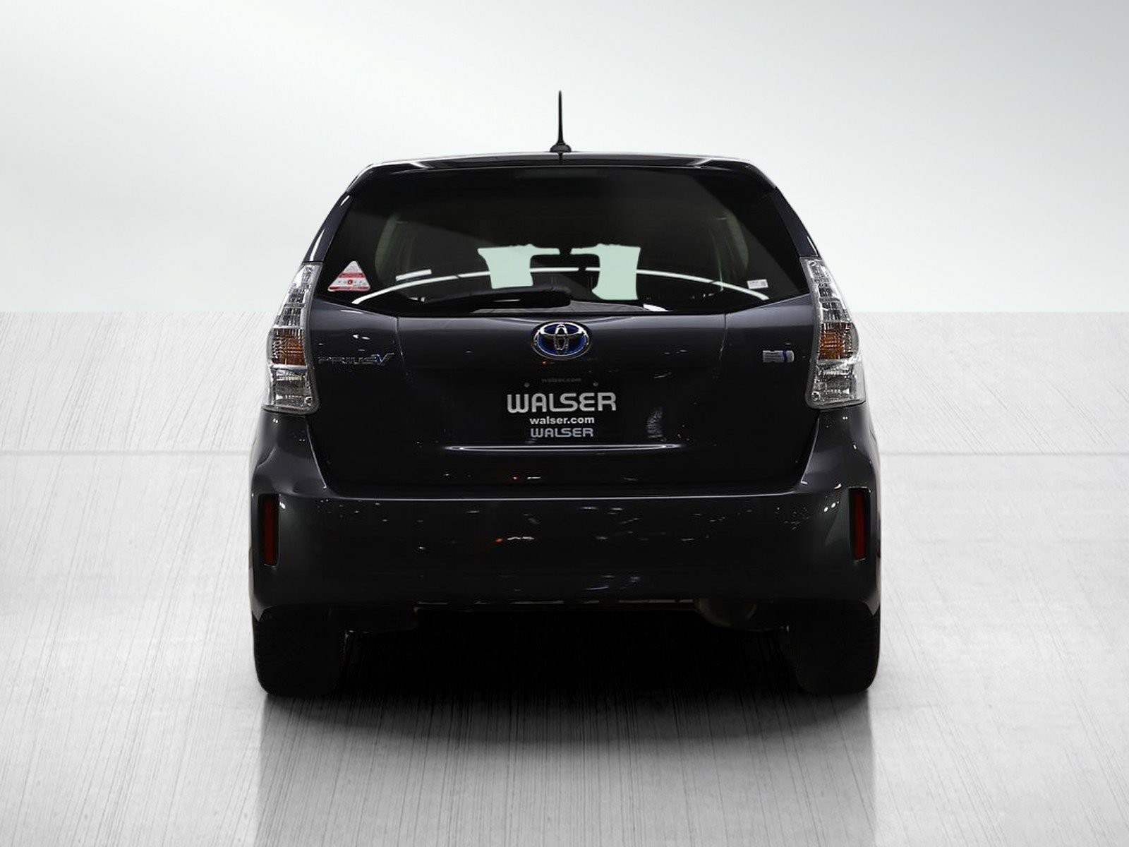 Used 2014 Toyota Prius V Three image 4