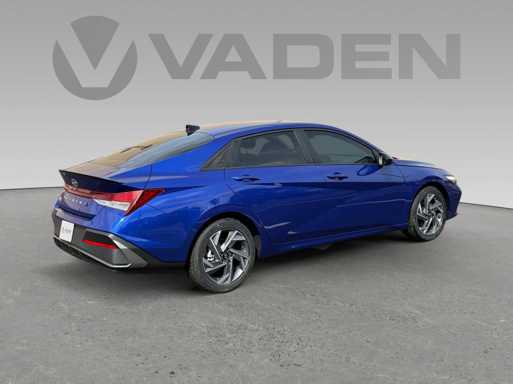 New 2025 Hyundai Elantra Sport image 18