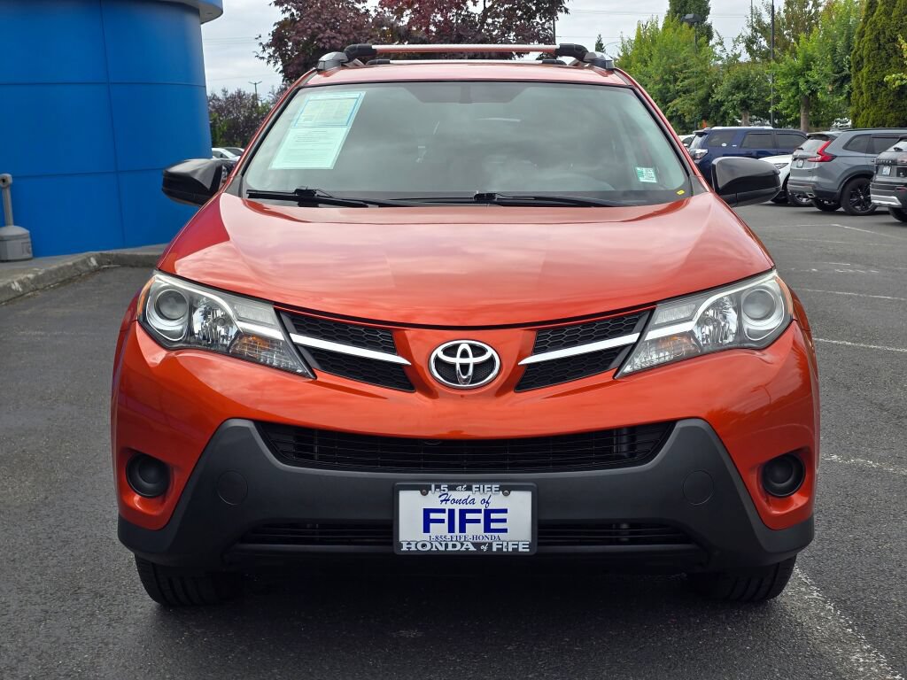 Used 2015 Toyota RAV4 LE AWD/4WD image 9