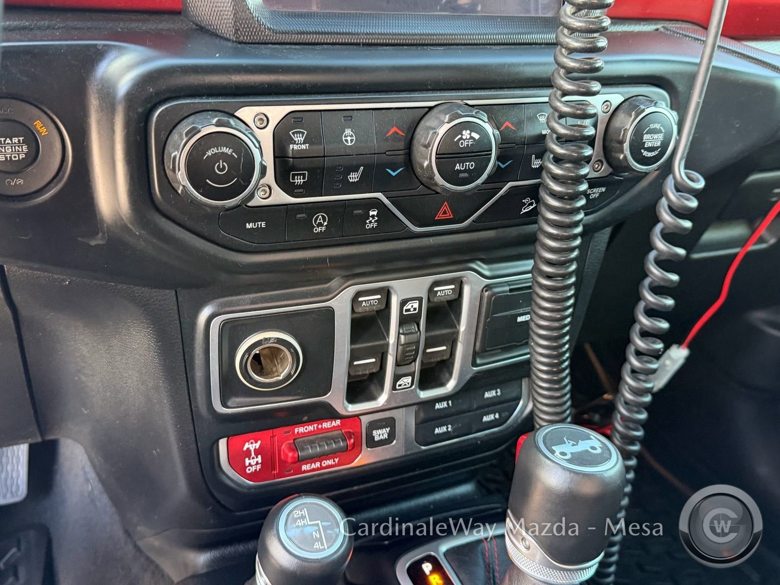 Used 2018 Jeep Wrangler Unlimited Rubicon AWD/4WD image 30