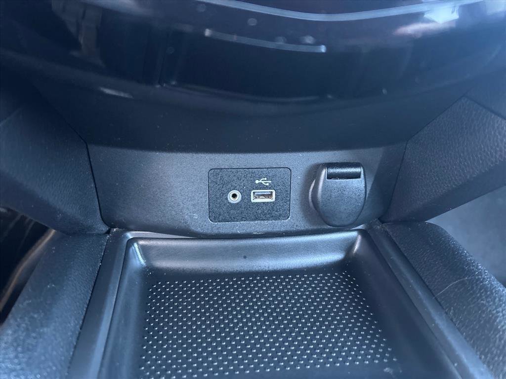 Used 2018 Nissan Rogue SV image 22