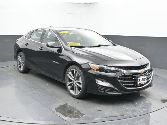 Used 2025 Chevrolet Malibu LT FWD image 6