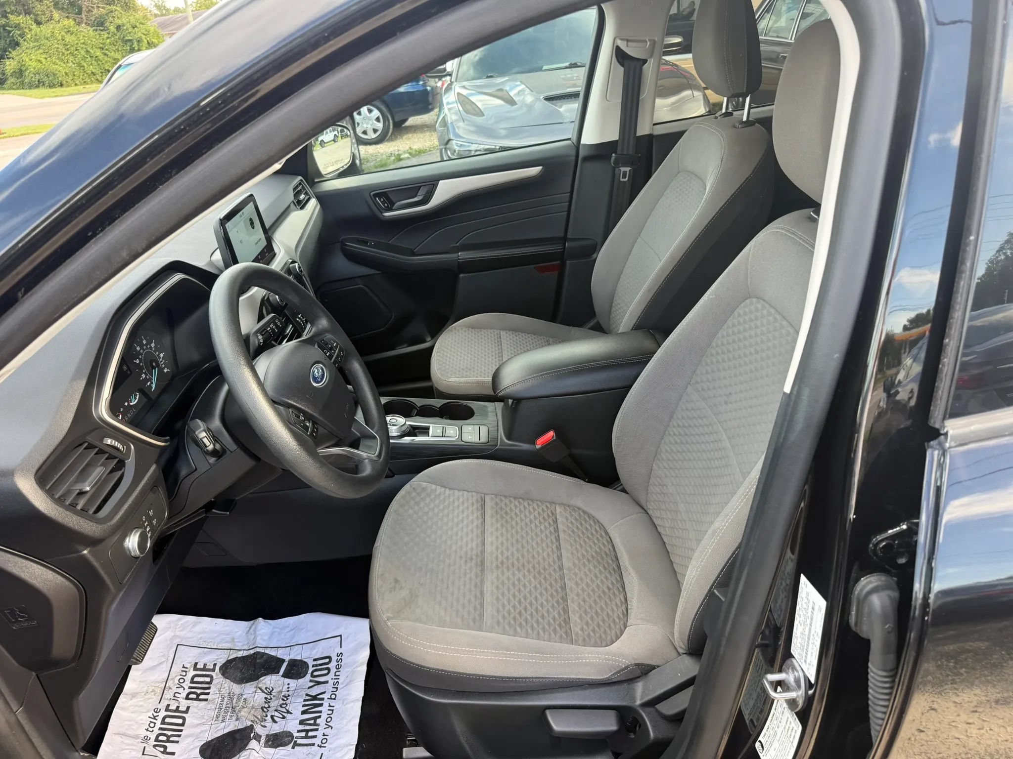 Used 2022 Ford Escape SE FWD image 11