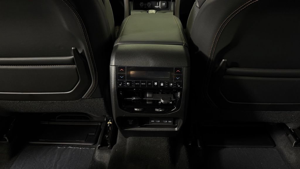 New 2027 Jeep Grand Cherokee L Summit w/ Obsidian Package AWD/4WD image 27