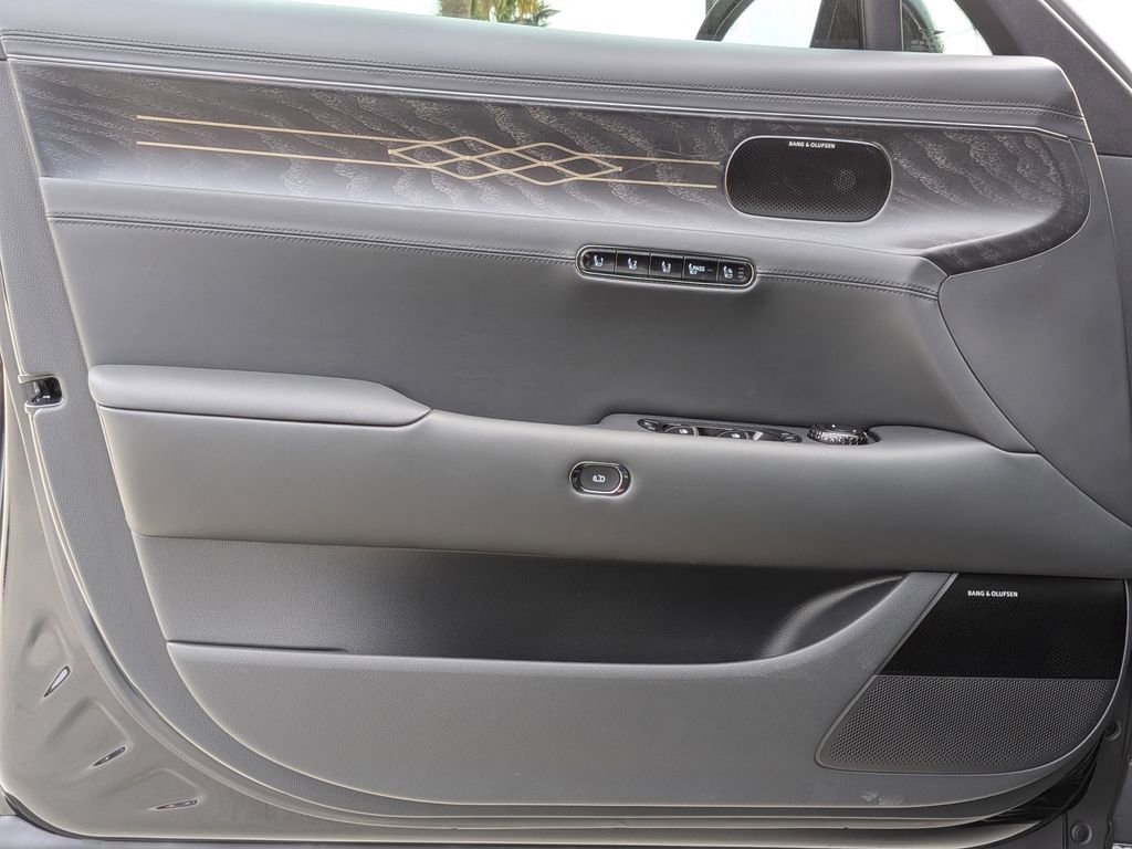 New 2026 Genesis G90 3.5T Prestige image 9