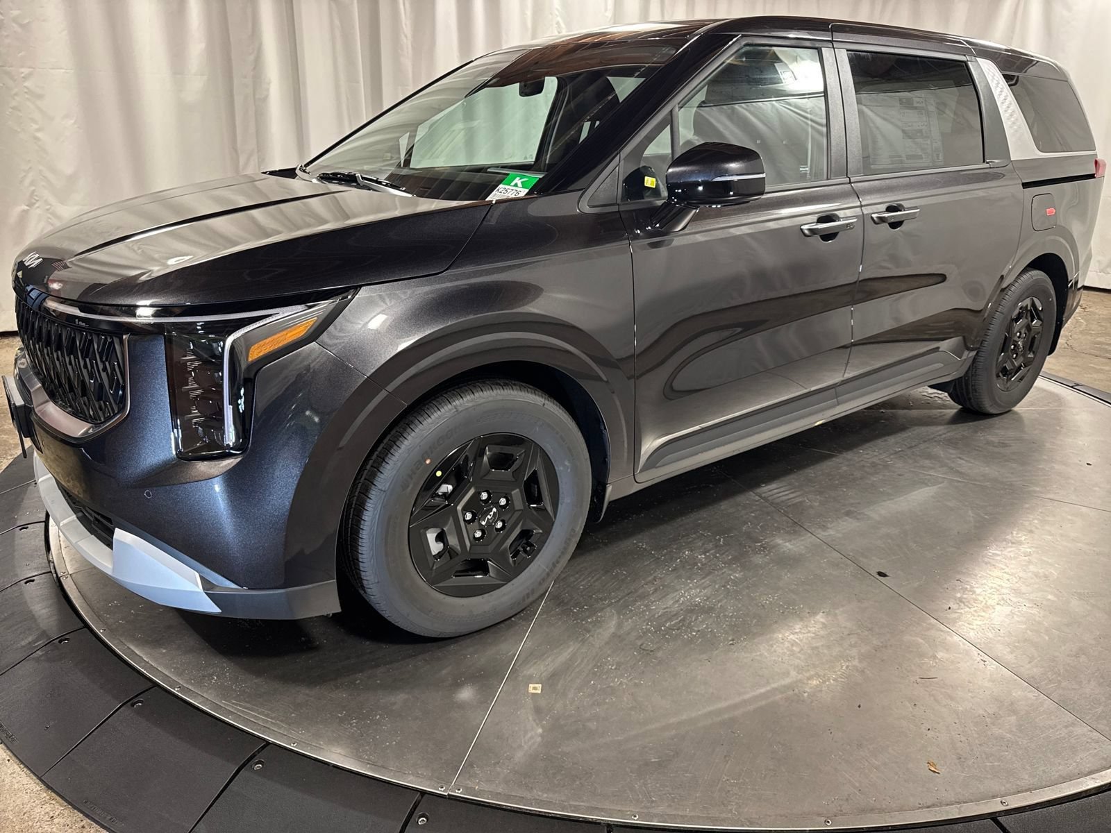 New 2026 Kia Carnival