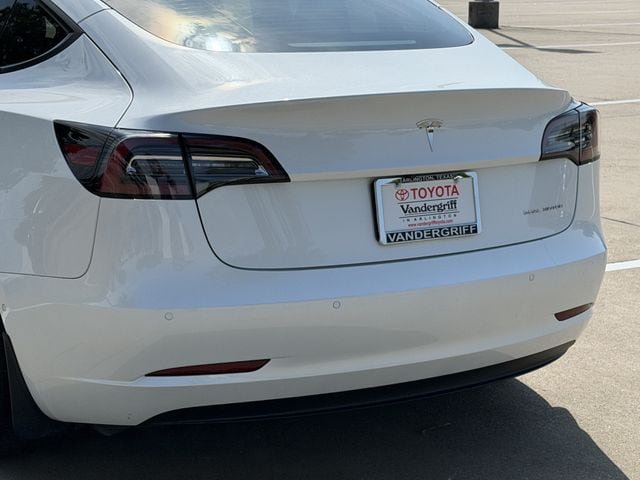 Used 2022 Tesla Model 3 Long Range AWD/4WD image 6