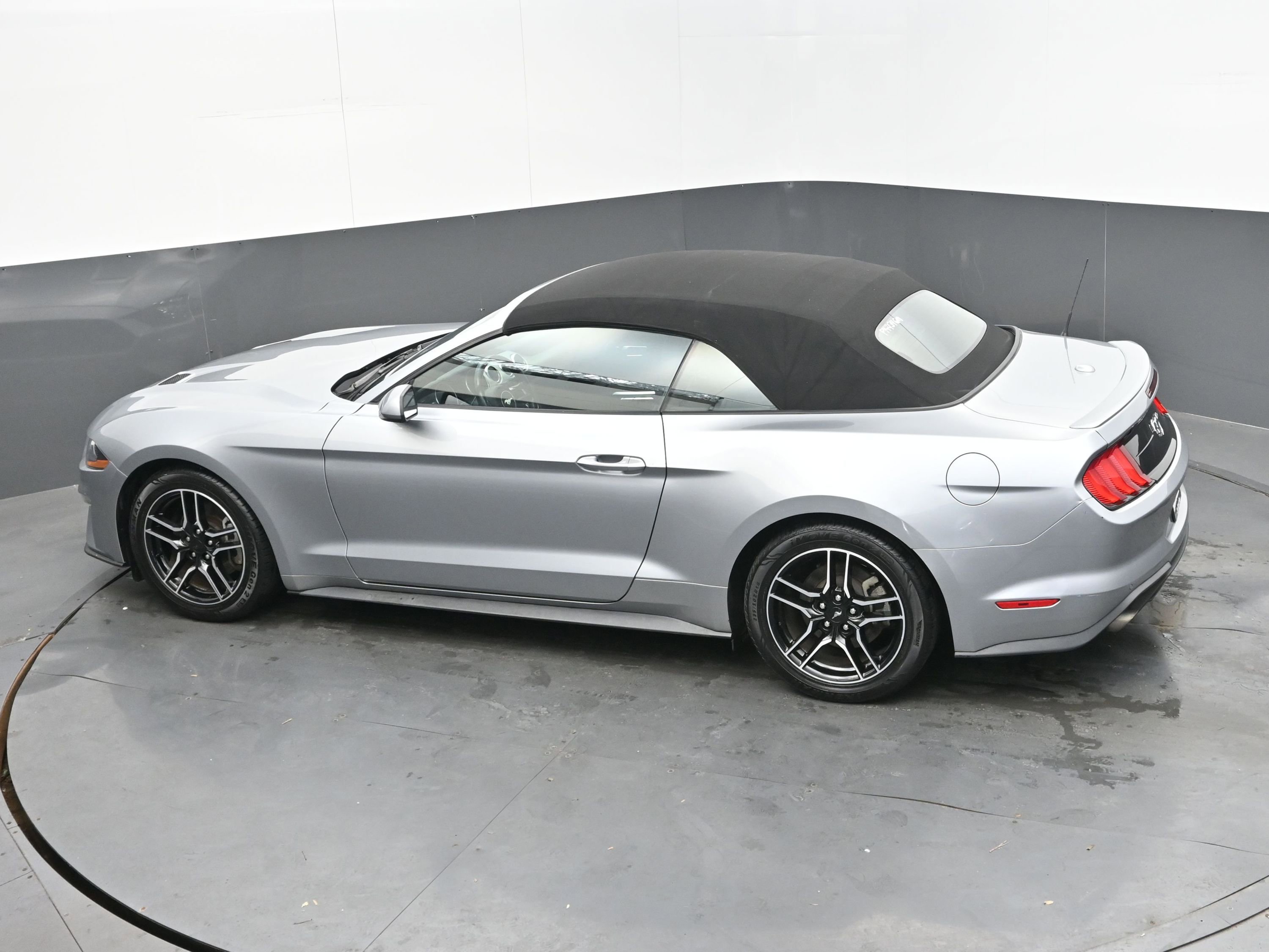 Used 2023 Ford Mustang Premium image 30