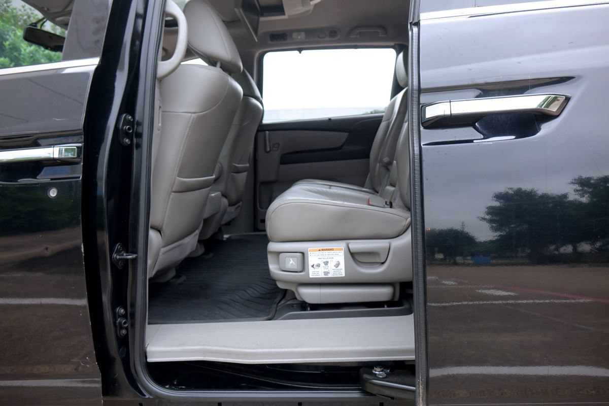 Used 2012 Honda Odyssey Touring image 38