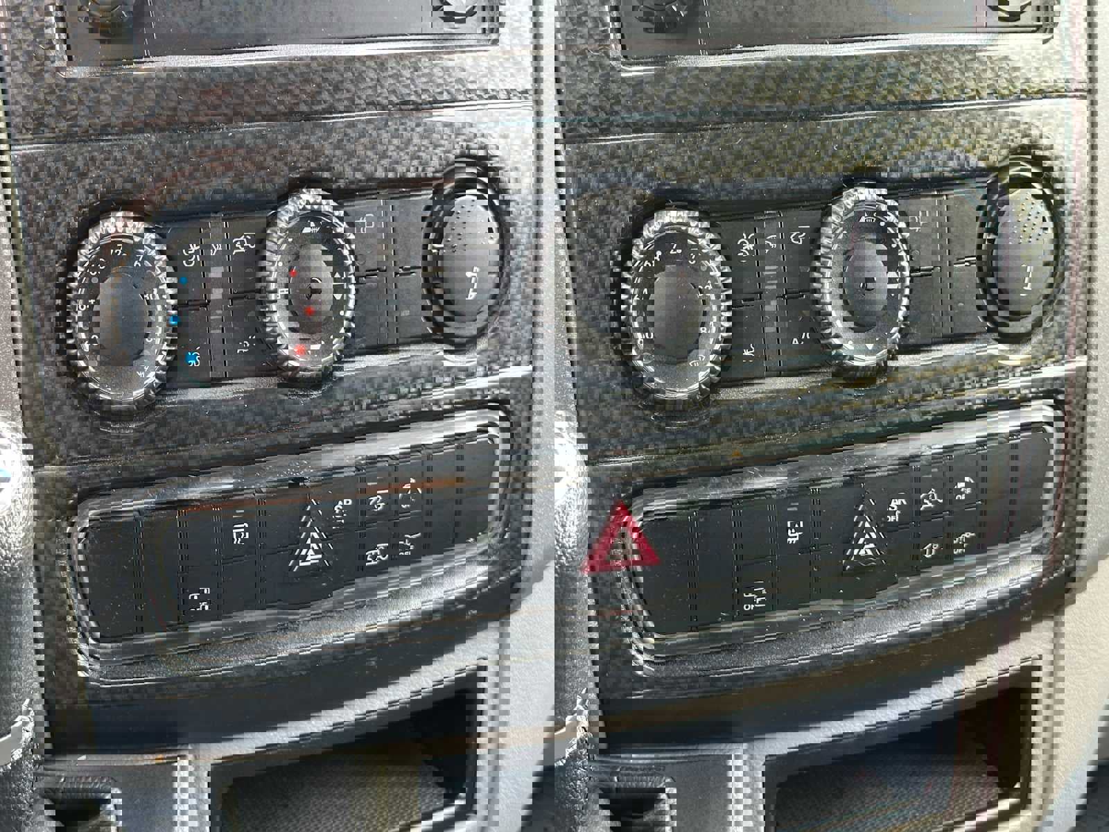 Used 2018 Mercedes-Benz Sprinter 2500 image 33