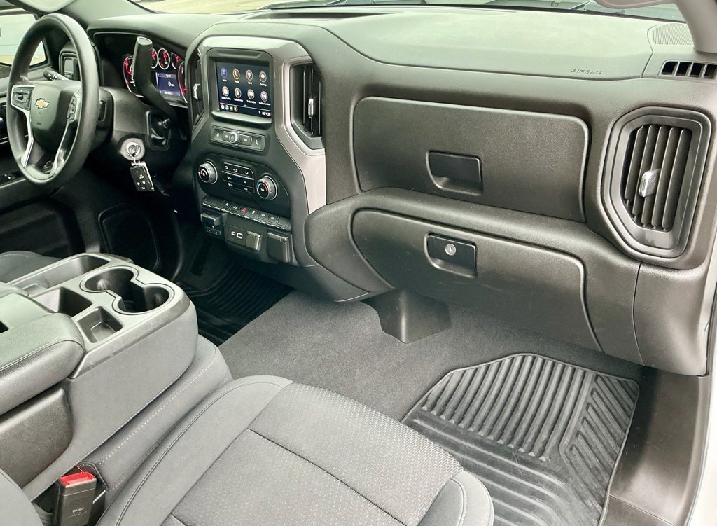 Used 2021 Chevrolet Silverado 1500 Custom w/ Safety Confidence Package image 24
