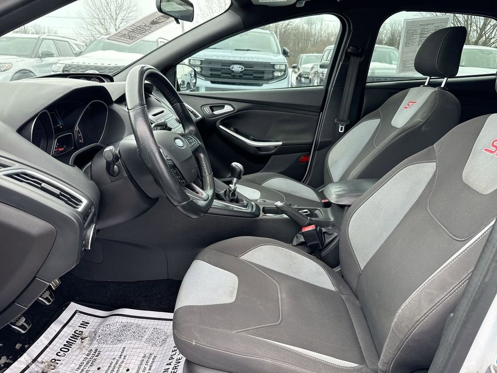 Used 2015 Ford Focus ST image 20