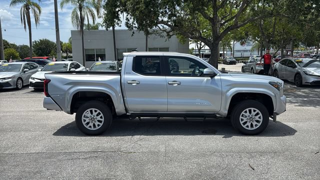Used 2026 Toyota Tacoma SR5 RWD image 9