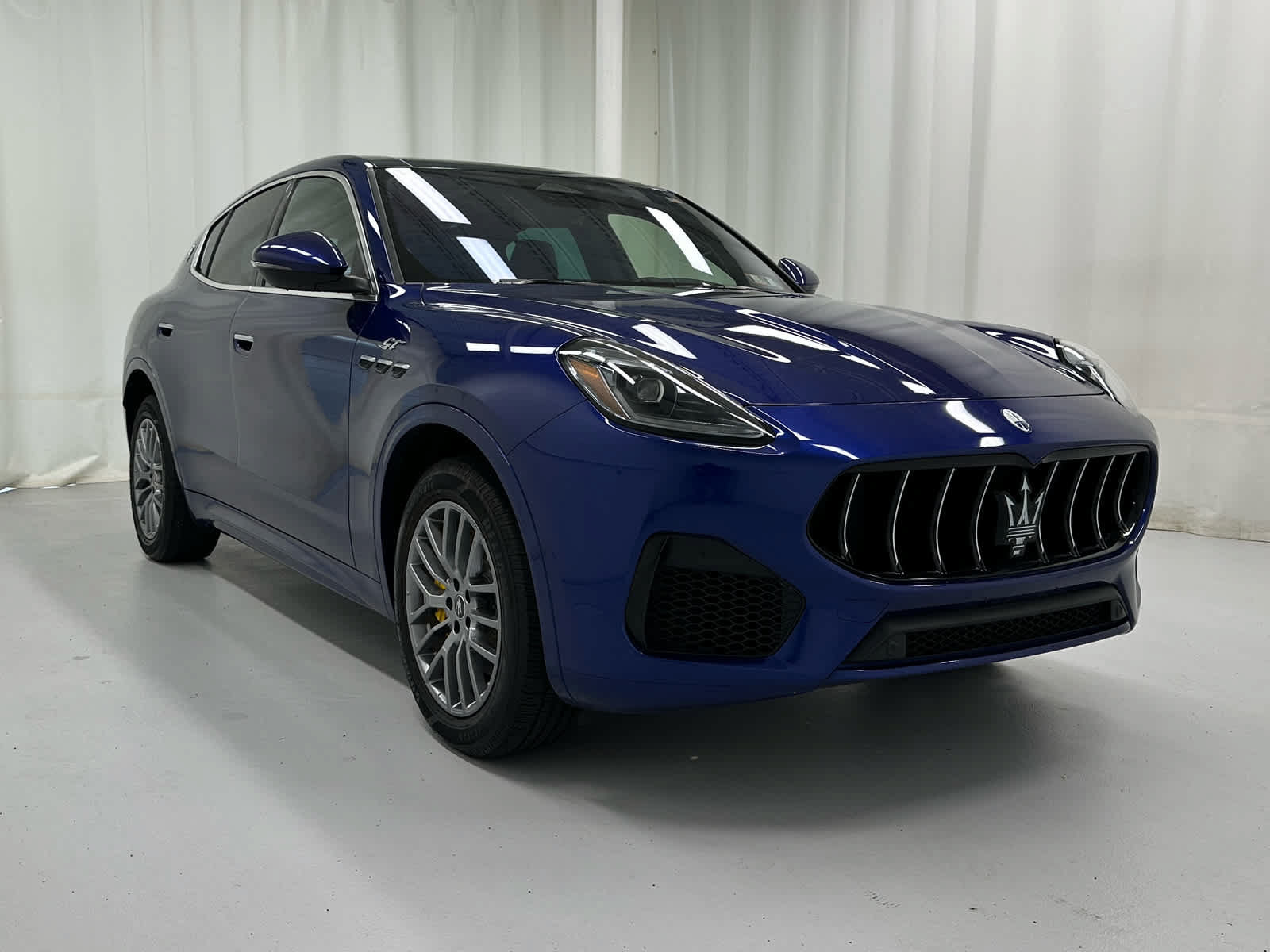 Used 2023 Maserati Grecale GT AWD/4WD image 2