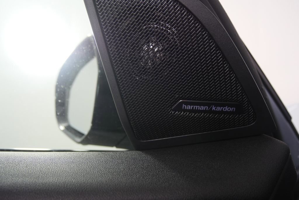 Used 2025 BMW X3 M50 image 9