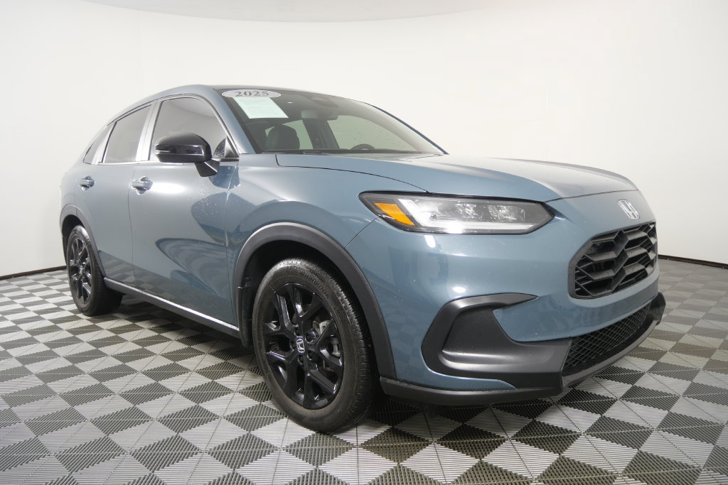 Used 2025 Honda HR-V Sport image 2
