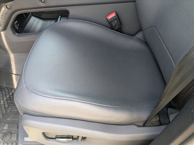 New 2026 Land Rover Defender 110 OCTA AWD/4WD image 4