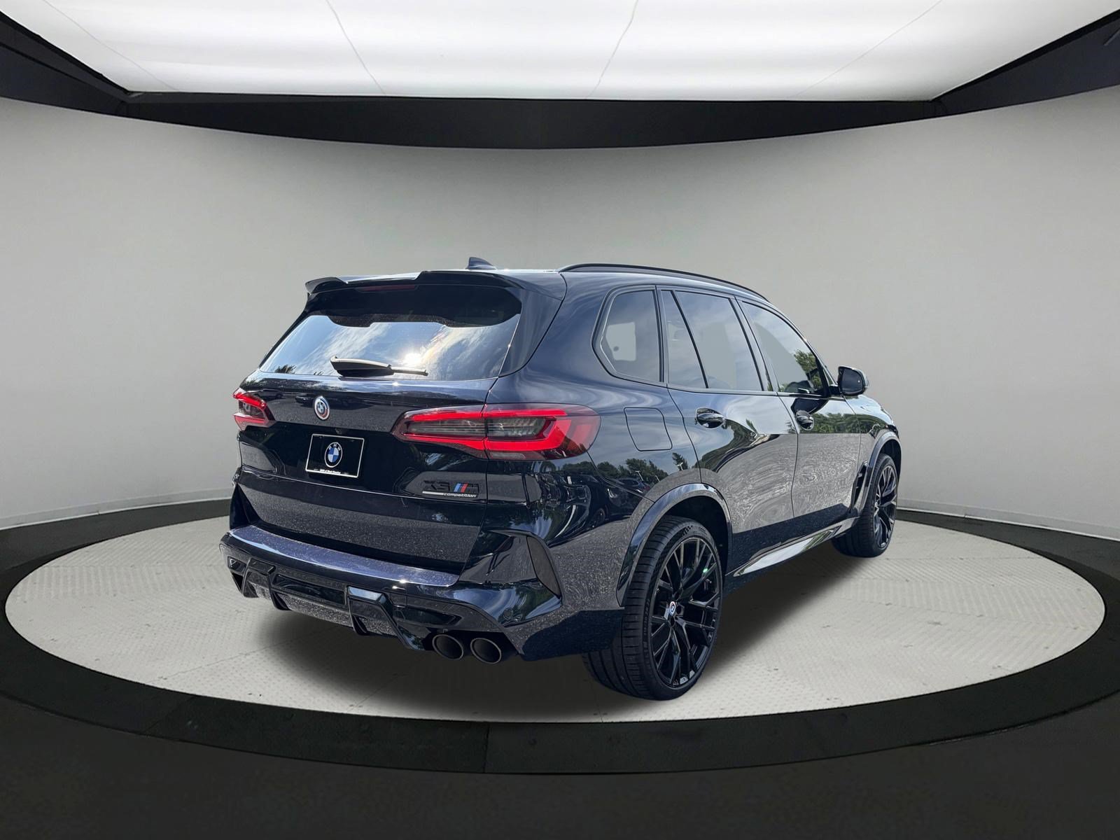 Used 2023 BMW X5 M w/ Competition Package AWD/4WD image 7