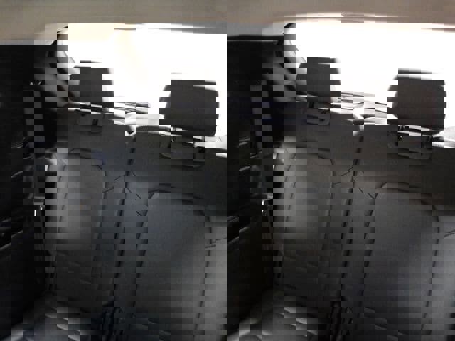 Used 2017 Hyundai Santa Fe Limited image 33