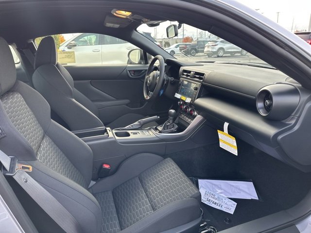 New 2025 Toyota GR86 Base image 21