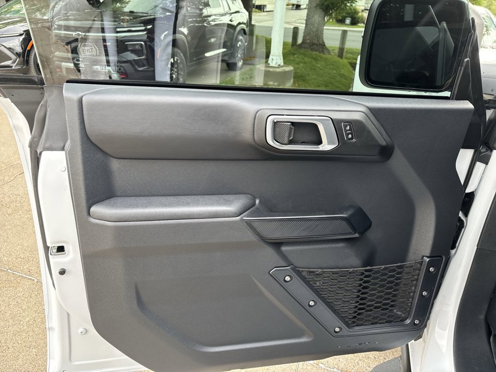 Used 2026 Ford Bronco Badlands AWD/4WD image 27