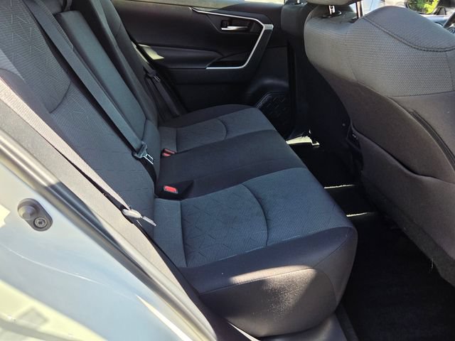 Used 2022 Toyota RAV4 XLE w/ Convenience Package FWD image 16