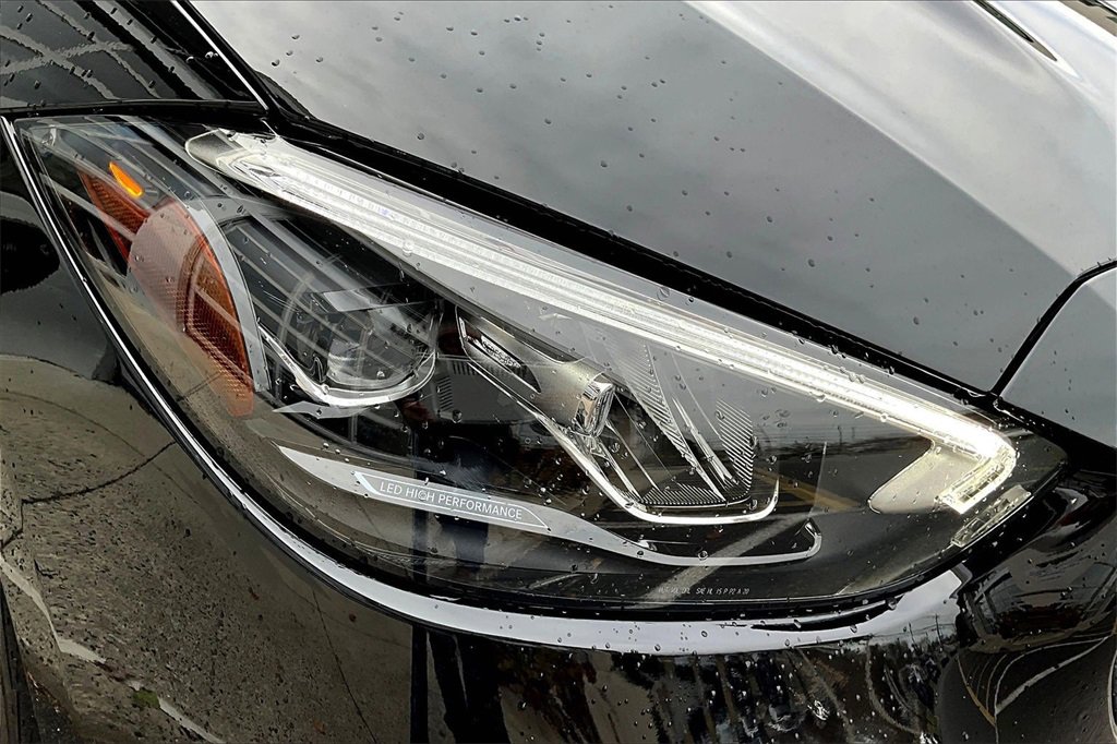 Used 2023 Mercedes-Benz C 300 4MATIC Sedan image 31