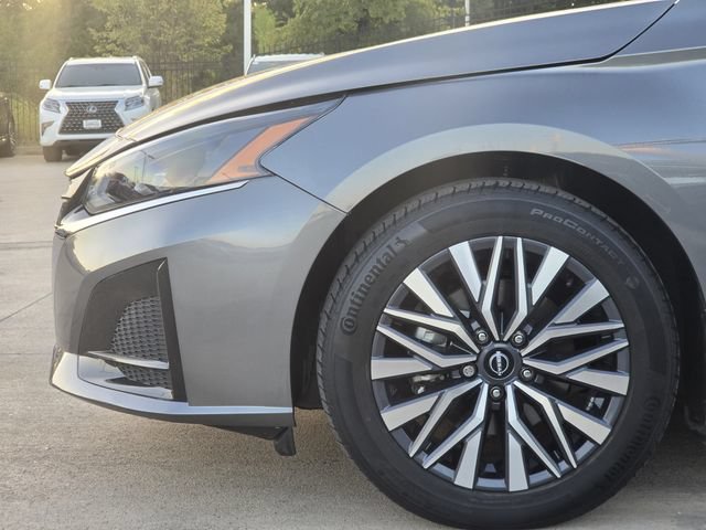 Used 2023 Nissan Altima 2.5 SV AWD/4WD image 7