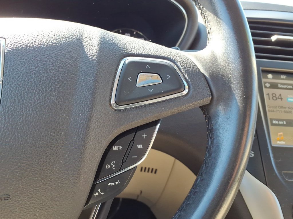 Used 2019 Lincoln MKC Reserve FWD image 16