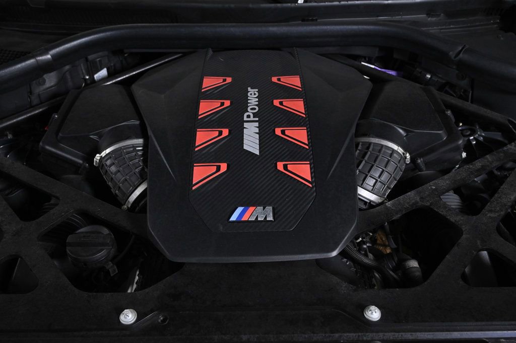 Used 2024 BMW X5 M Competition w/ Executive Package image 31