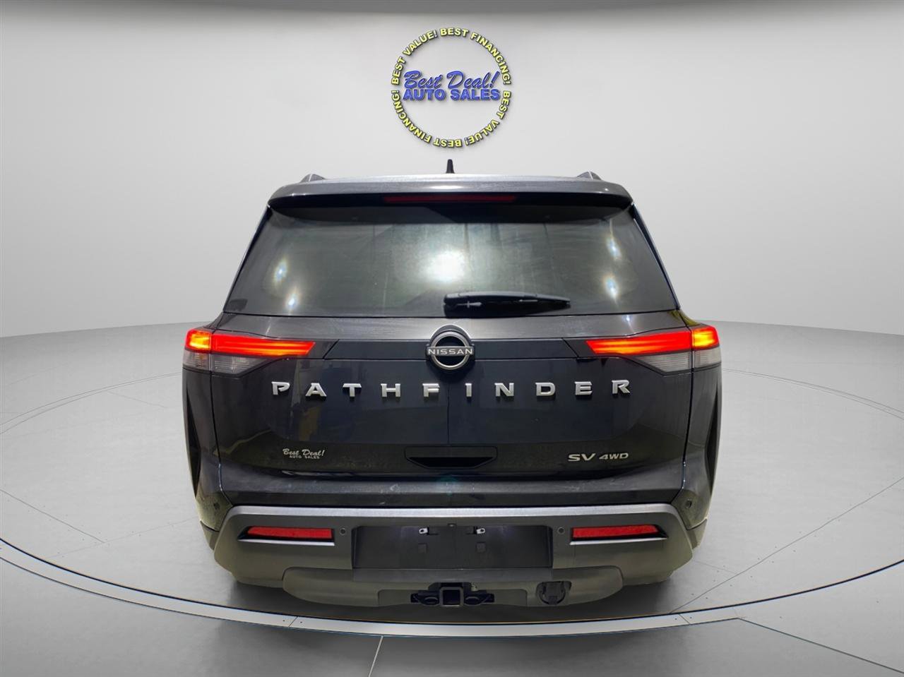 Used 2022 Nissan Pathfinder SV w/ SV Premium Package image 3