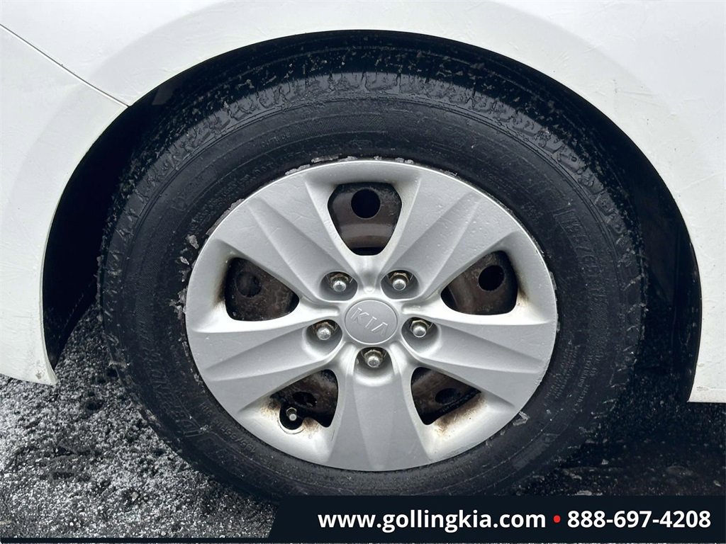 Used 2016 Kia Forte LX image 7