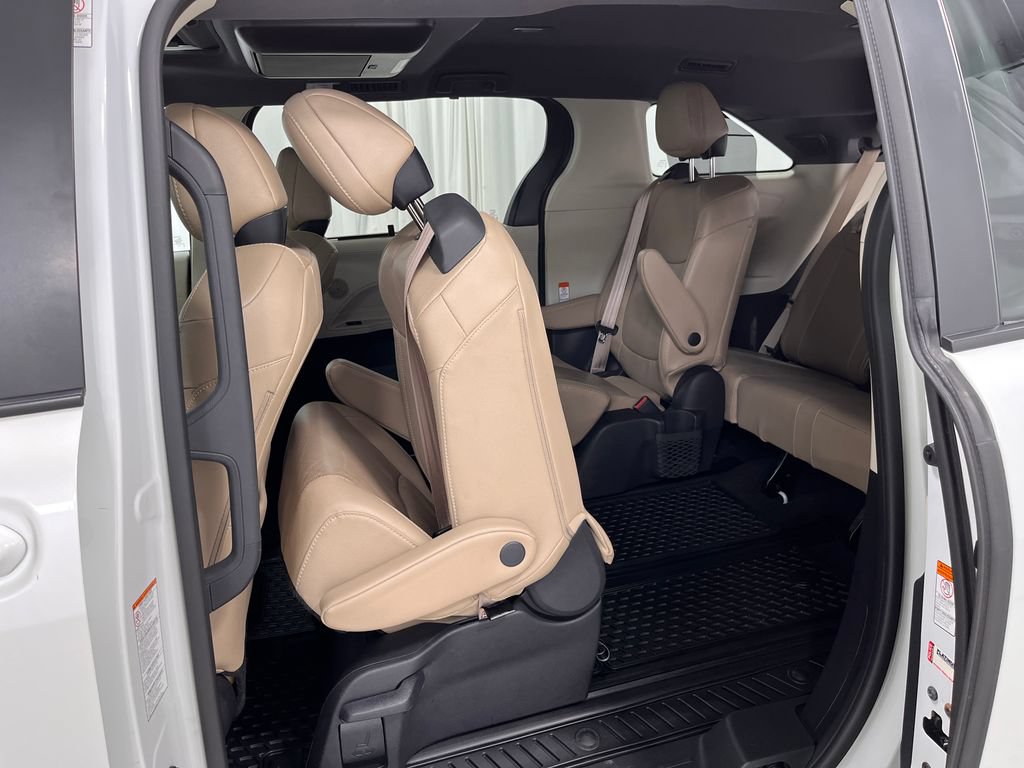 Used 2021 Toyota Sienna Limited AWD/4WD image 8