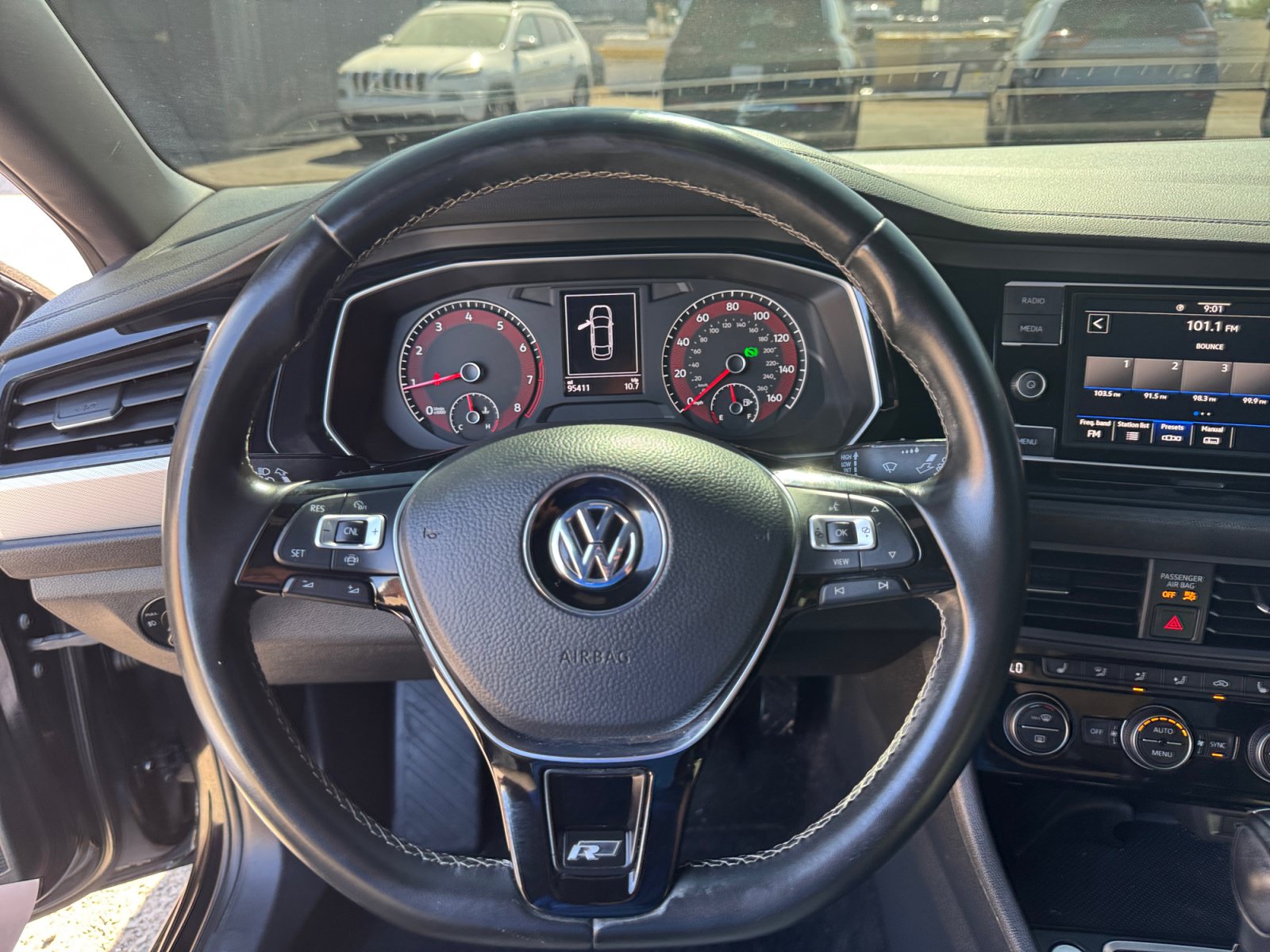 Used 2020 Volkswagen Jetta R-Line FWD image 18