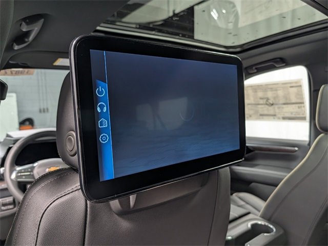 New 2026 Chevrolet Suburban Premier image 15