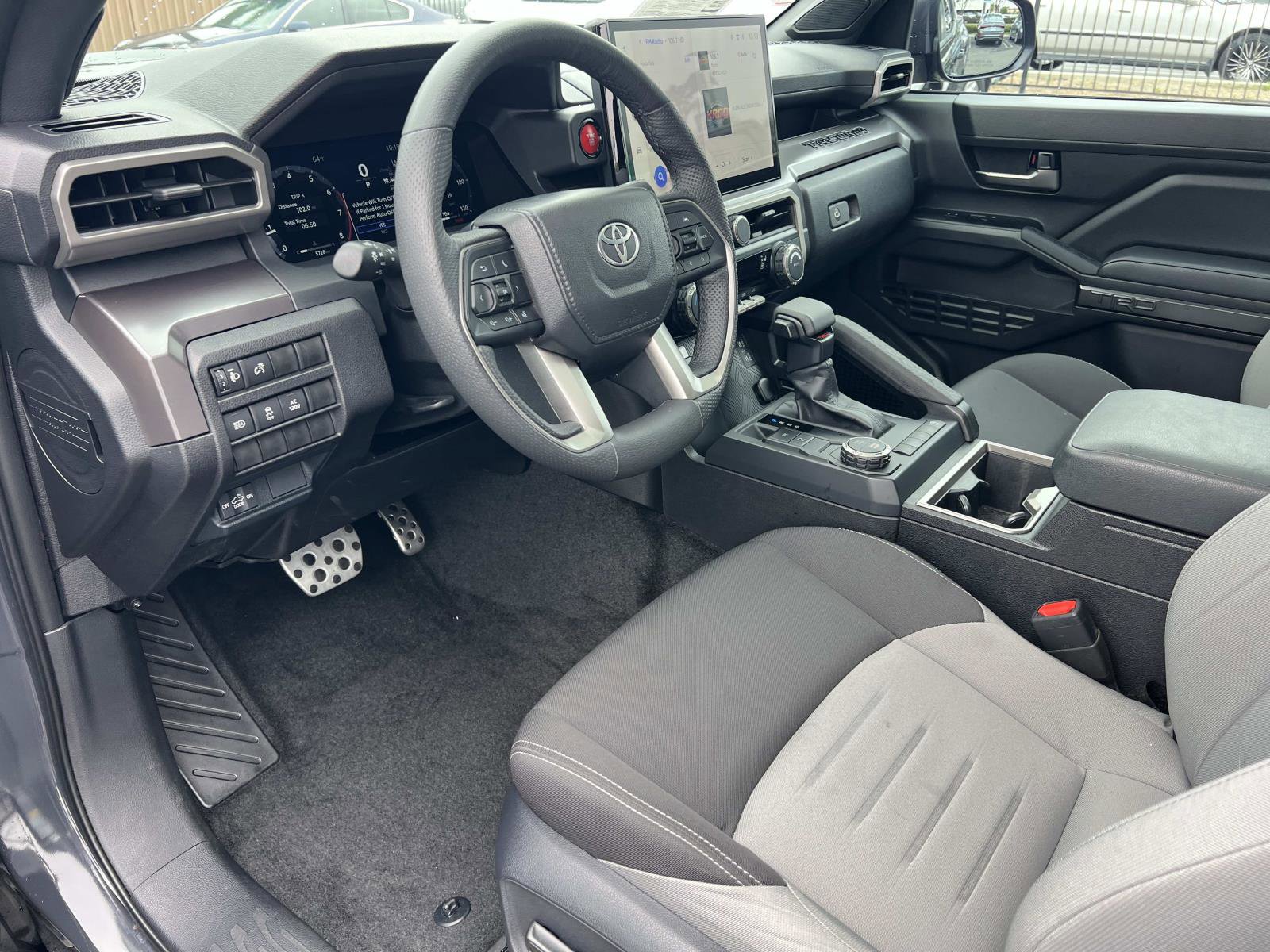 Used 2025 Toyota Tacoma TRD Sport w/ TRD Sport Upgrade Package RWD image 5