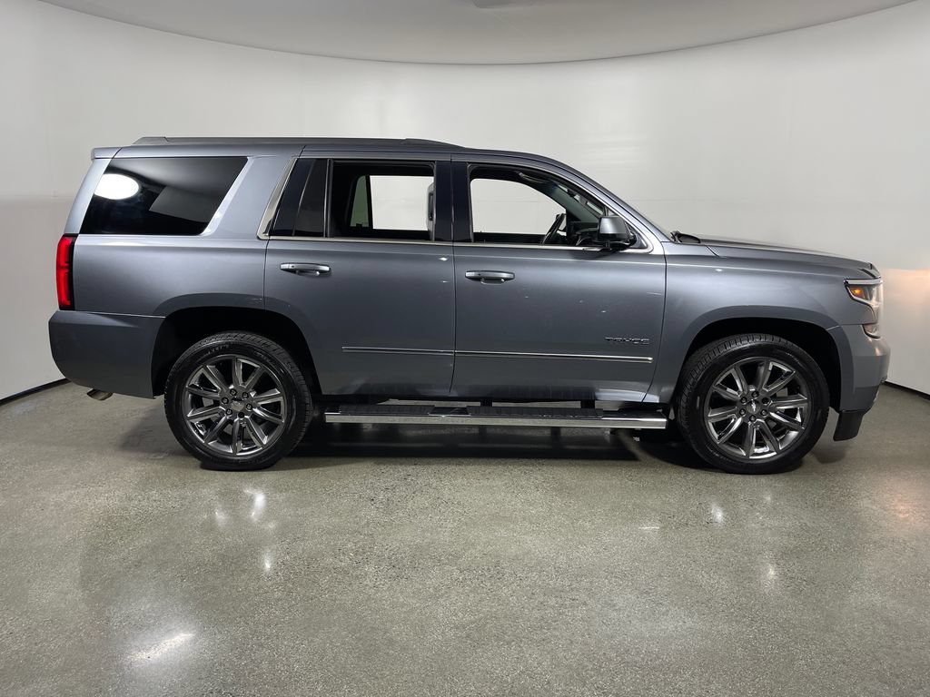 Used 2019 Chevrolet Tahoe LT w/ LT Signature Package RWD image 2