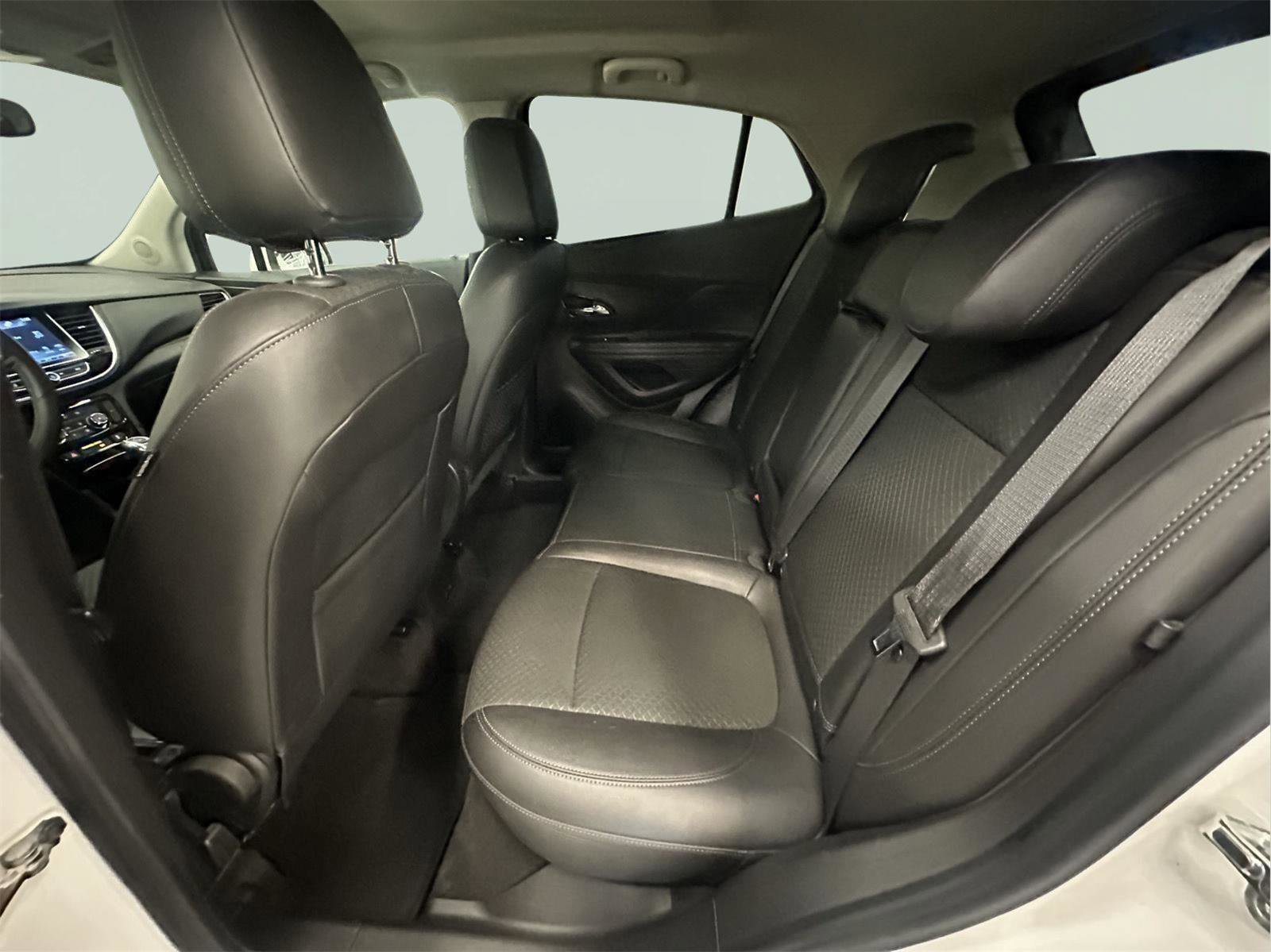 Used 2018 Buick Encore Preferred image 26