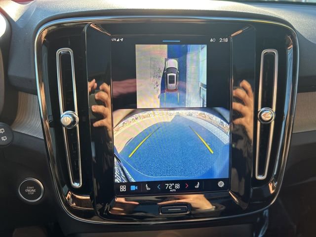 Certified 2025 Volvo XC40 B5 Plus image 23