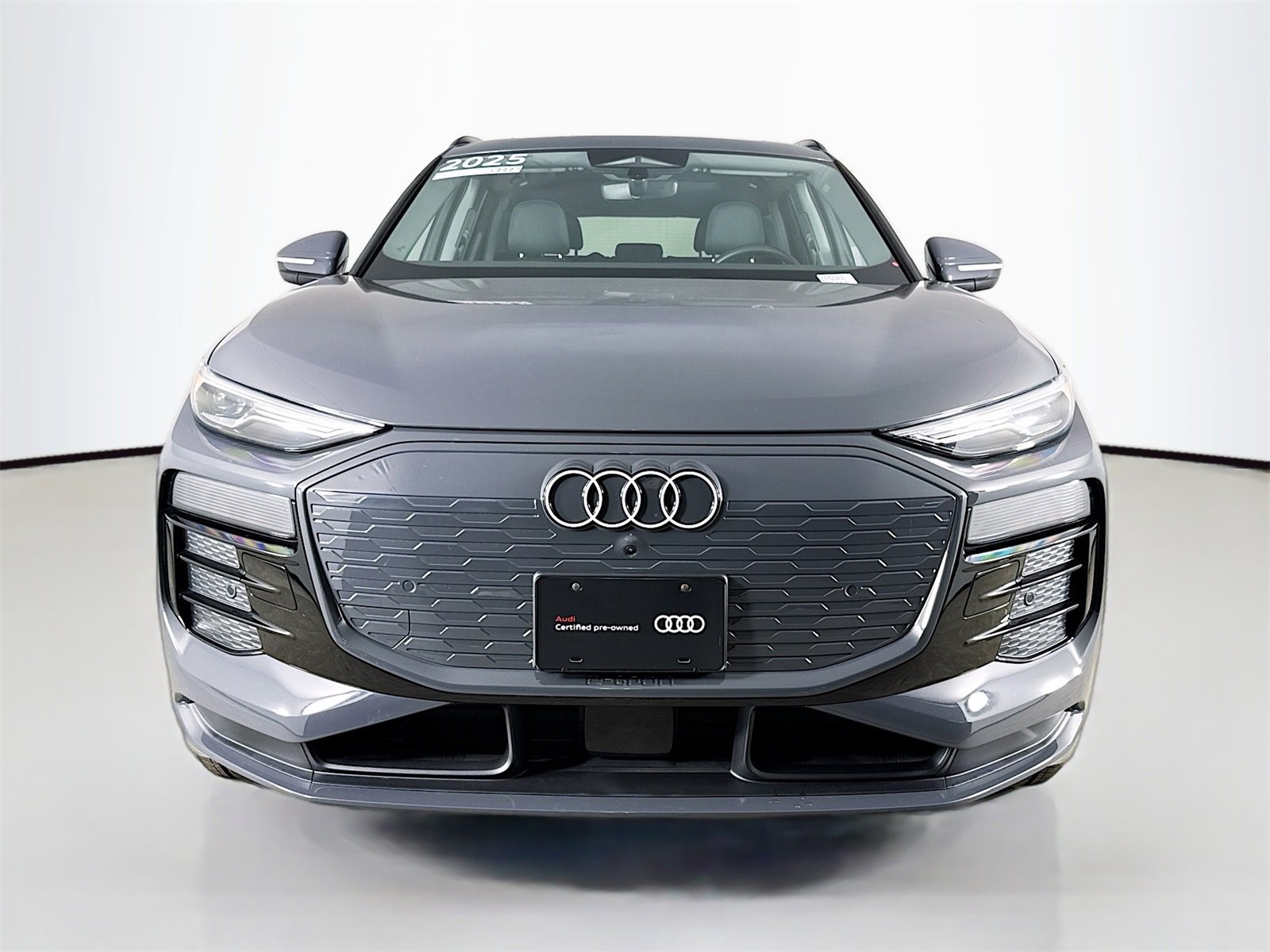 Certified 2025 Audi Q6 e-tron Premium w/ Convenience Package image 2