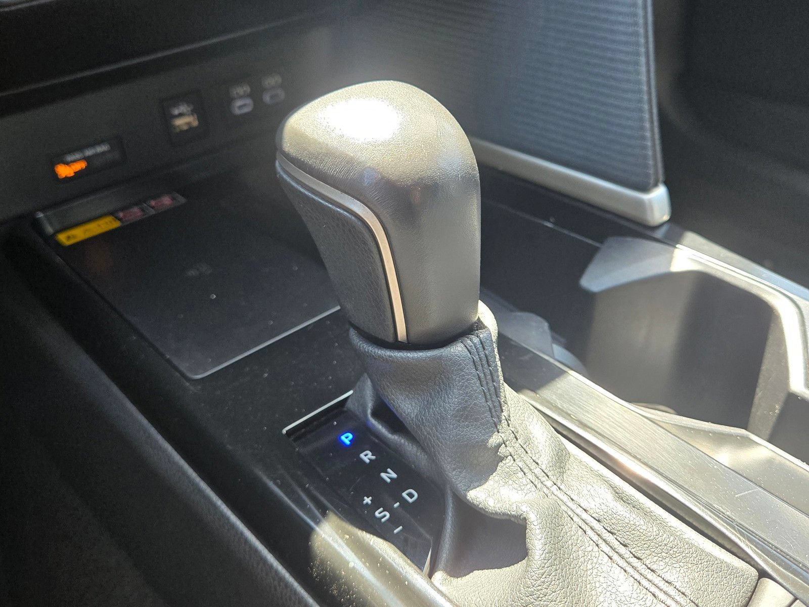 Used 2025 Toyota Camry SE FWD image 22