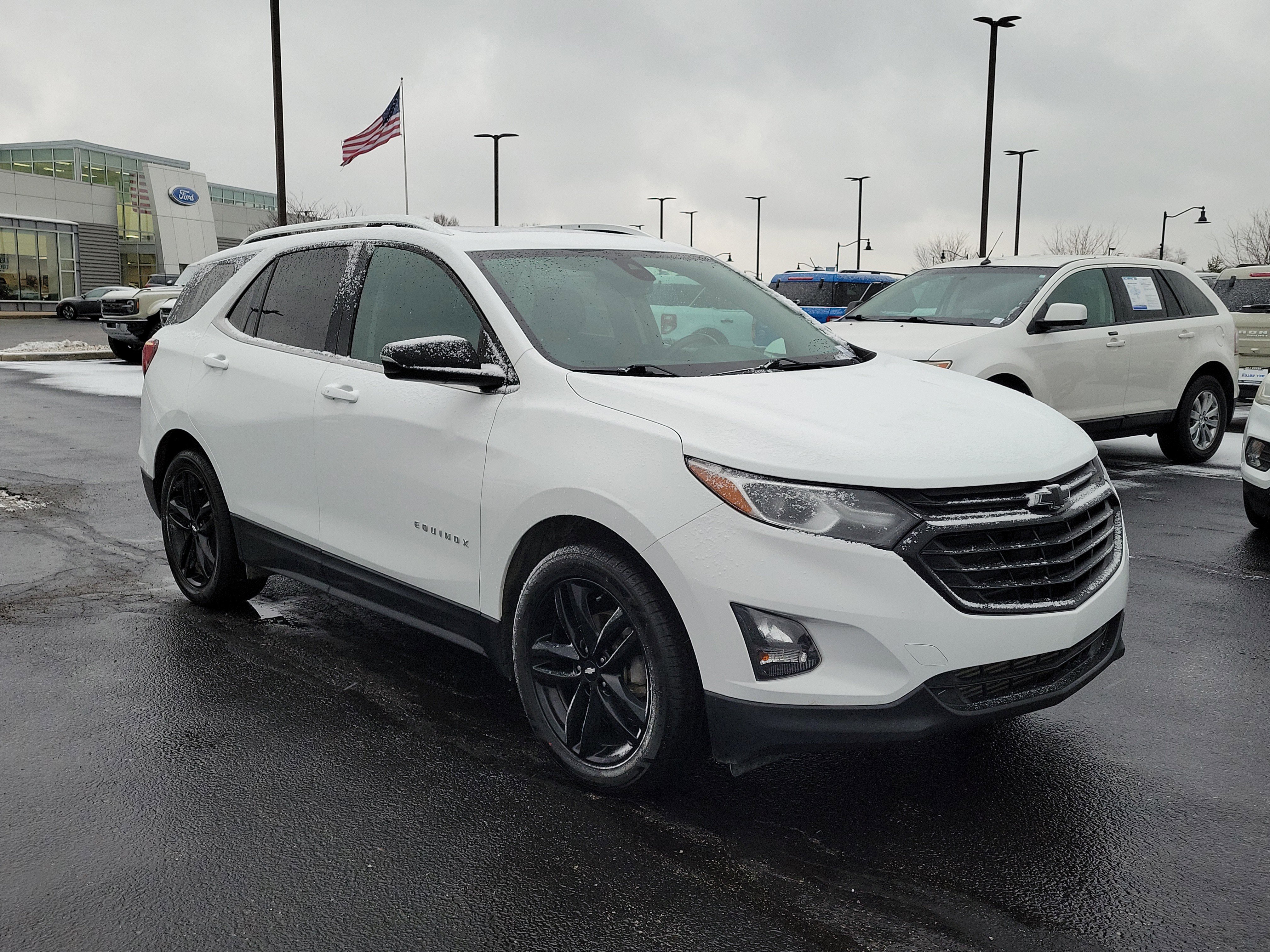 Used 2020 Chevrolet Equinox LT w/ Sport Edition image 2