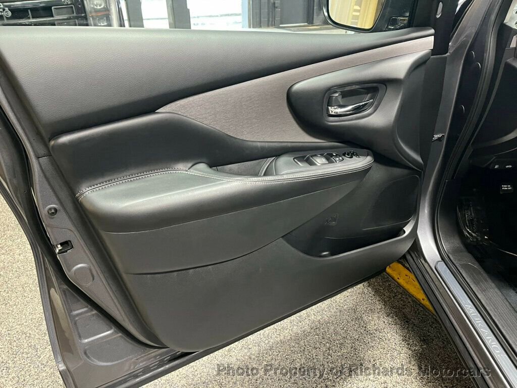Used 2023 Nissan Murano SV image 10