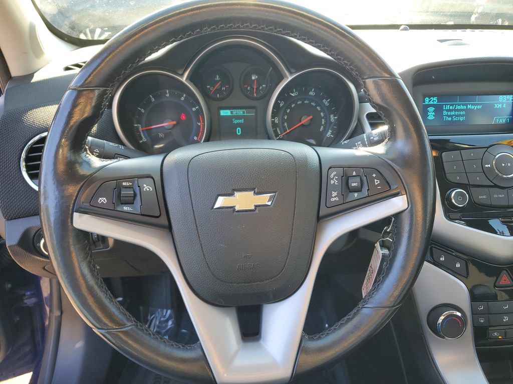 Used 2013 Chevrolet Cruze LT FWD image 16