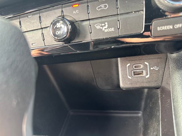 Used 2024 Jeep Compass Sport image 25