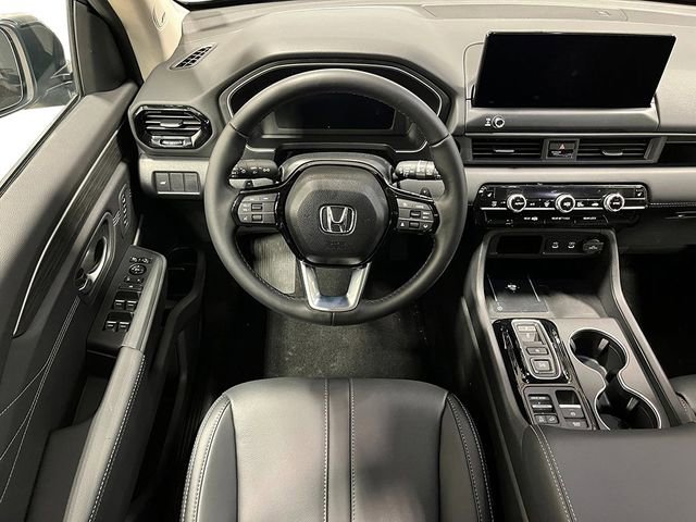 New 2026 Honda Pilot Touring image 14